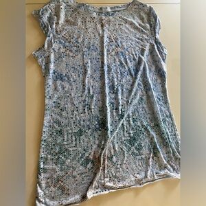 Women’s printed top